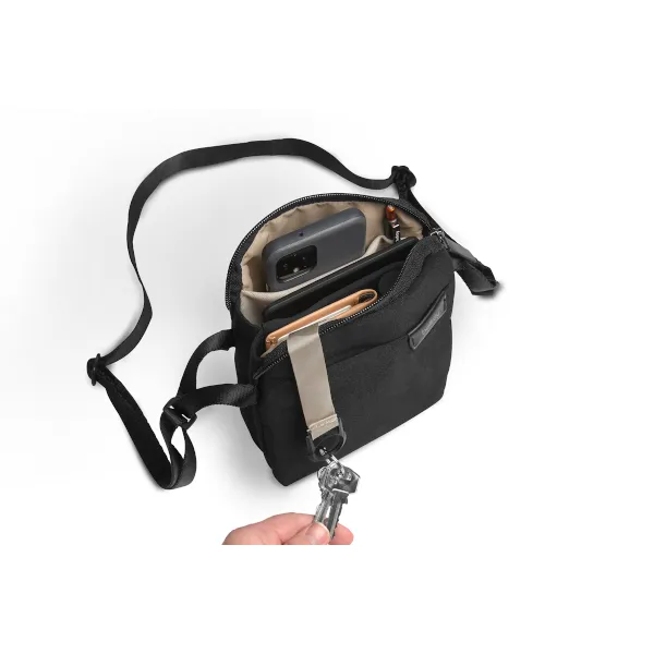 Bellroy City Pouch (melbourne black)