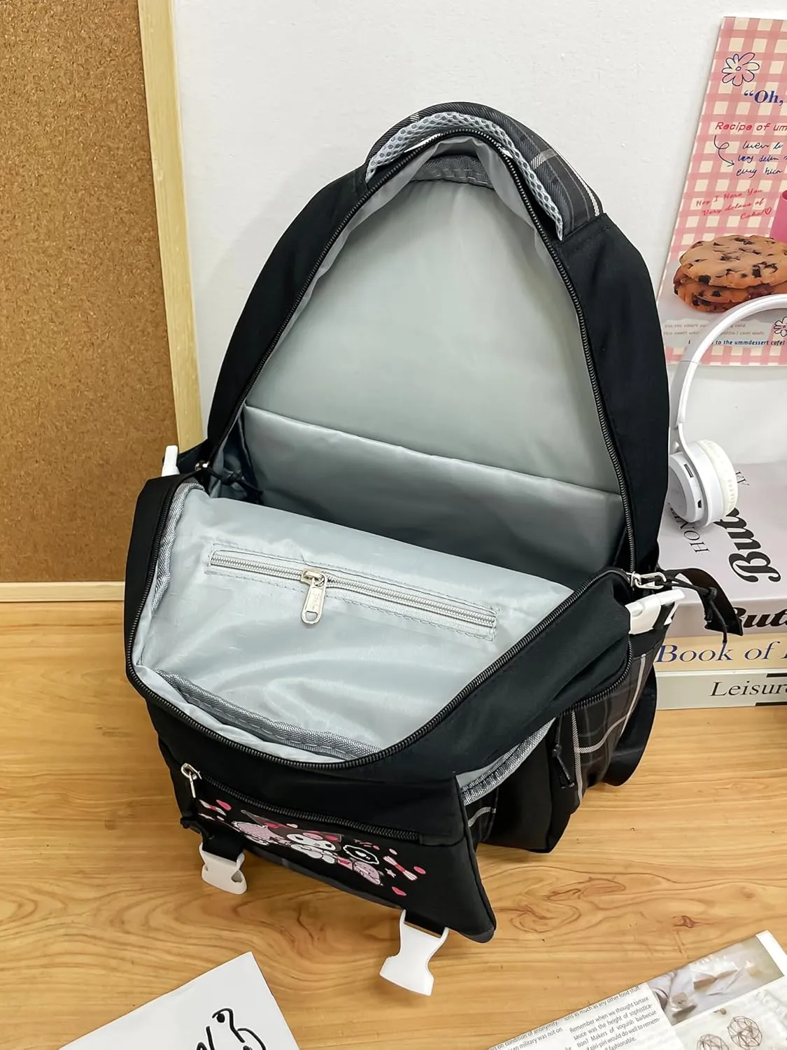 Kawaii Backpack for Girls Boys, Cute Backpack Kawaii School Supplies Purse Aesthetic Bookbag for Hiking Travel School Bag (Black)