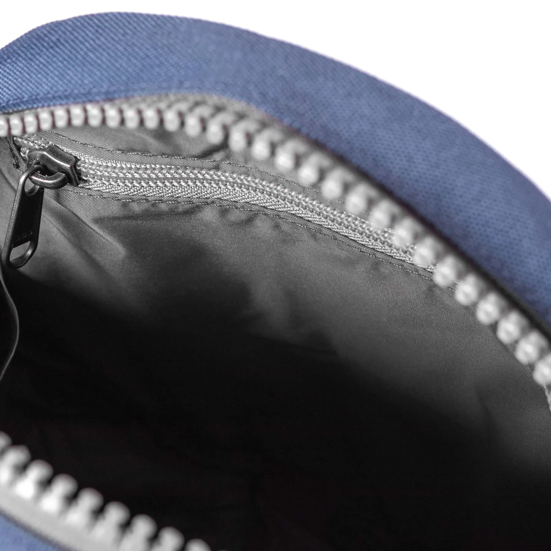ROKA Paddington B Airforce Small Recycled Canvas Bag - OS